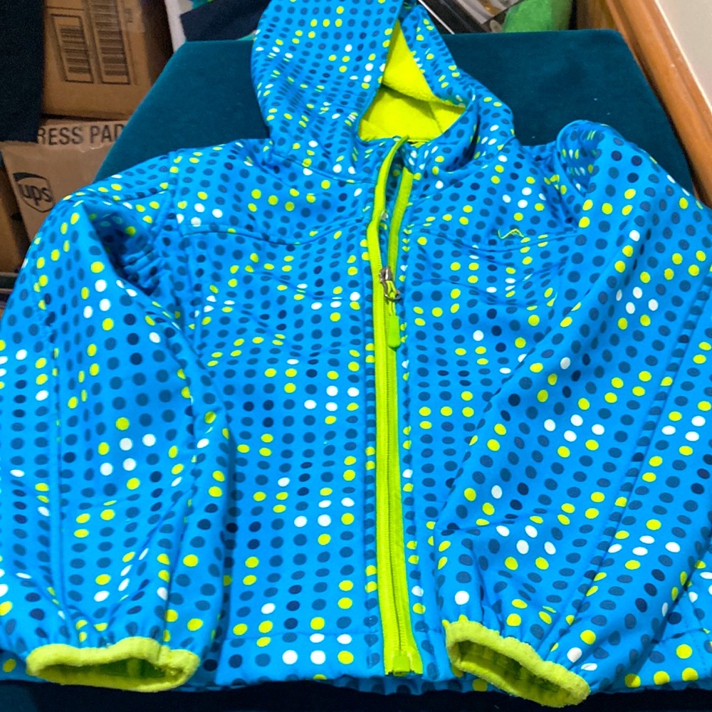 Very nice Vertical 9 Girls Jacket lined with flannel.  Size 7/8.
